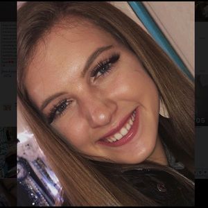 Meet your Posher, Karlie